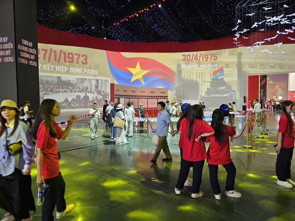 Triển lãm Thành tựu đất nước: Tự hào và xúc động  - ảnh 3