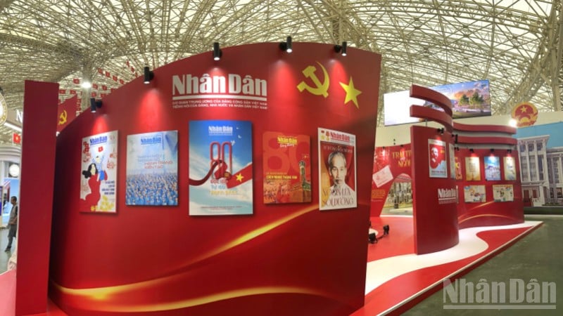 កាសែត Nhan Dan បានទទួលពានរង្វាន់ 