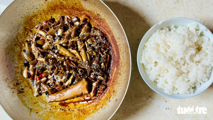 cá, mắm, rau đồng - Ảnh 1.