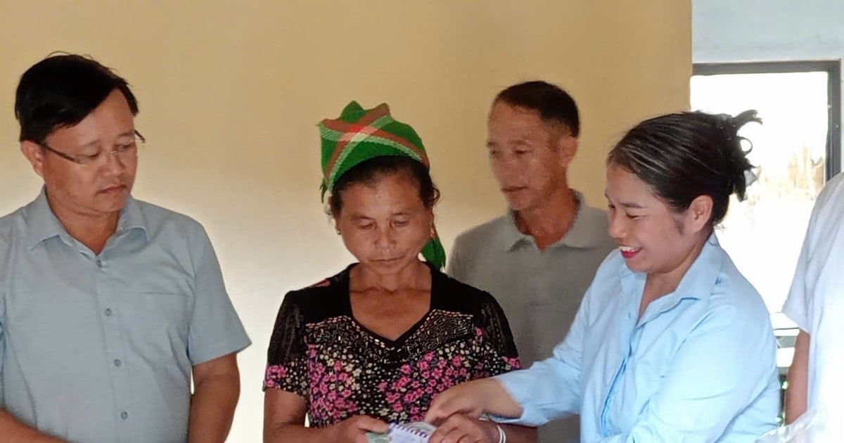 Lễ tân gia ấm cúng nơi rốn lũ Nhôn Mai (Nghệ An)