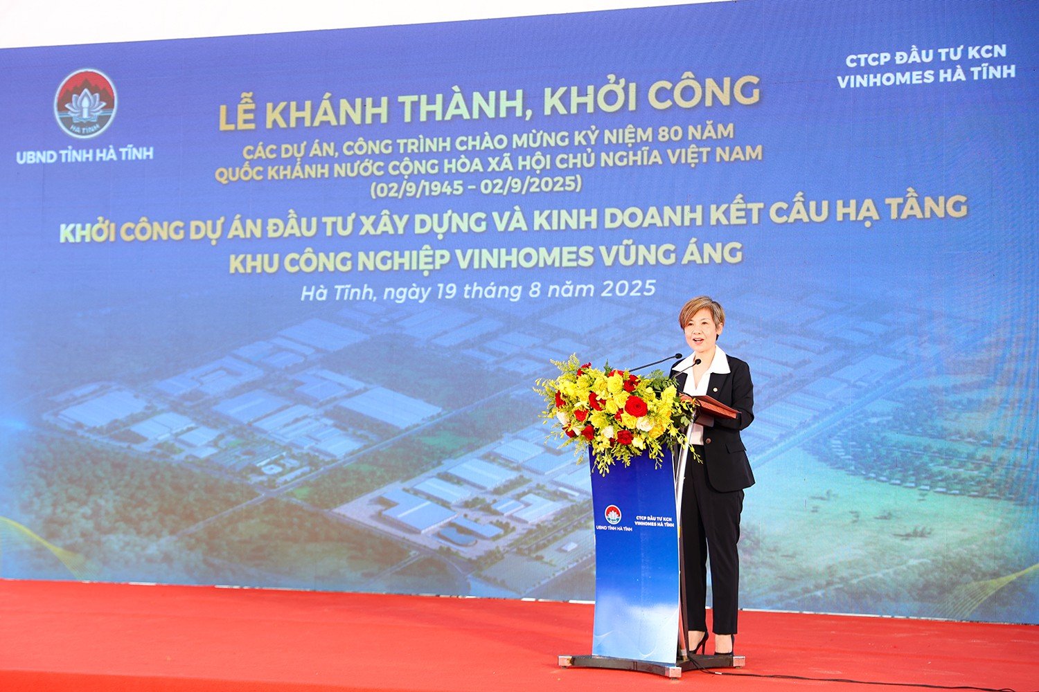 Bà Thái Thị Thanh Hải – Phó Chủ tịch Tập đoàn Vingroup phát biểu tại buổi lễ.