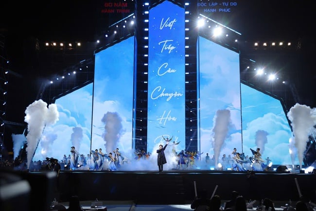 Concert "Tôi yêu Tổ quốc tôi": Khơi dậy niềm tự hào, tình yêu quê hương đất nước trong trái tim mỗi người Việt Nam - Ảnh 2.
