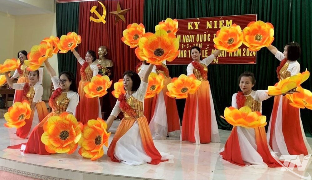 Phong trào văn hóa, văn nghệ lan tỏa rộng rãi trên toàn tỉnh (ảnh chụp tại xóm Bờ Đậu, xã Vô Tranh)