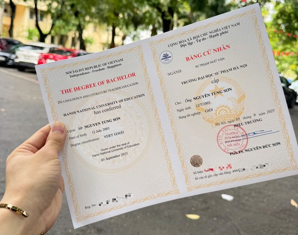 Student, který kdysi způsobil rozruch svou pohledností, promoval s vyznamenáním - 2