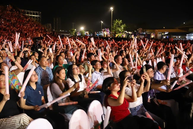Concert "Tôi yêu Tổ quốc tôi": Khơi dậy niềm tự hào, tình yêu quê hương đất nước trong trái tim mỗi người Việt Nam - Ảnh 6.