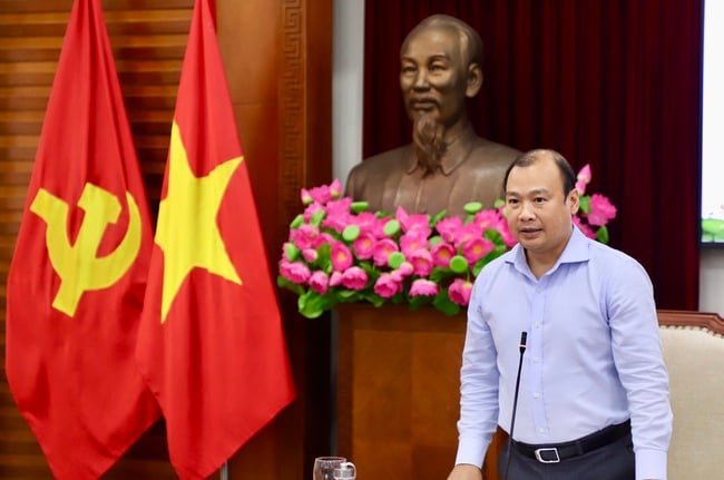 Thứ trưởng Thường trực Lê Hải Bình chủ trì Tọa đàm xây dựng dự thảo Nghị quyết của Bộ Chính trị về Chấn hưng và phát triển văn hóa Việt Nam trong kỷ nguyên mới - Ảnh 10.