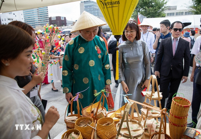 ttxvn-le-hoi-viet-nam-tai-nhat-ban-4.jpg