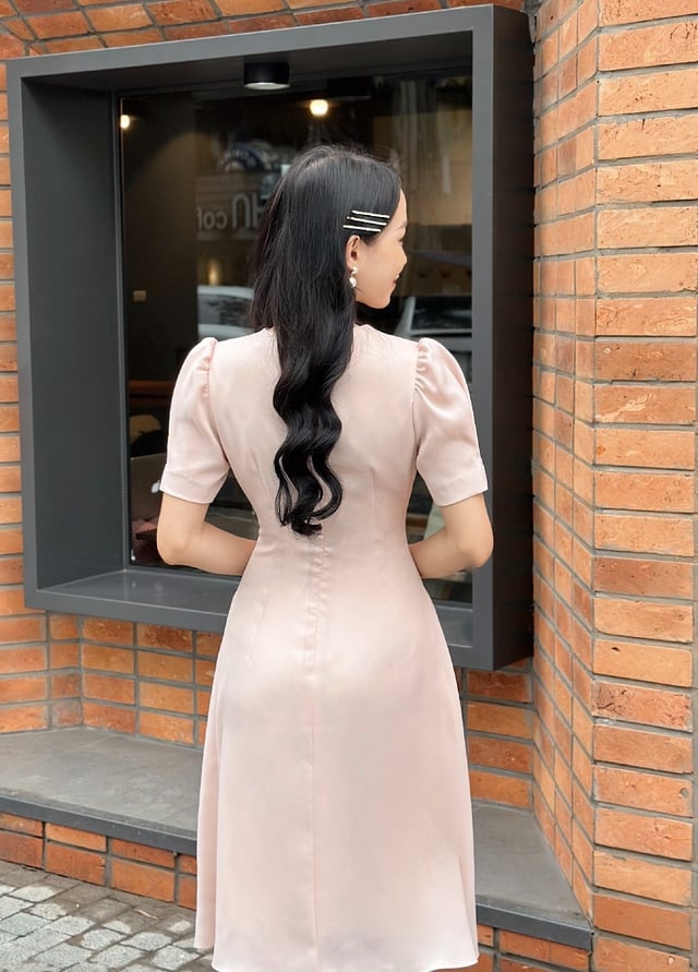 Các kiểu áo ‘cứu cánh’ cho nàng bắp tay to - Ảnh 5.