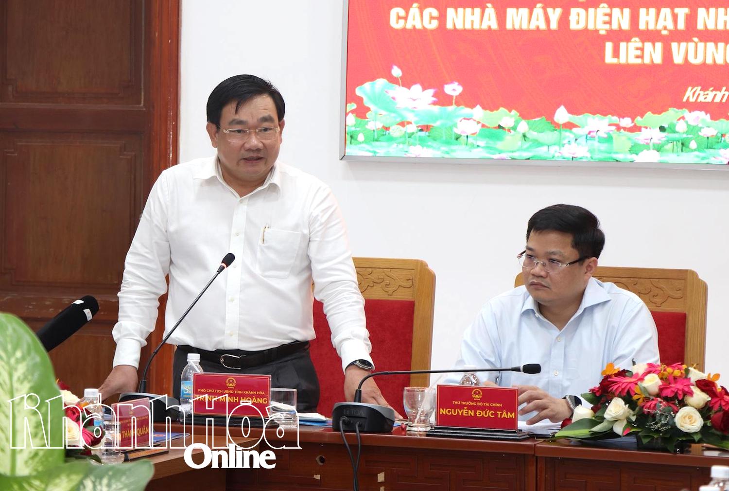 Phó Chủ tịch UBND tỉnh Trịnh Minh Hoàng phát biểu tại buổi làm việc.