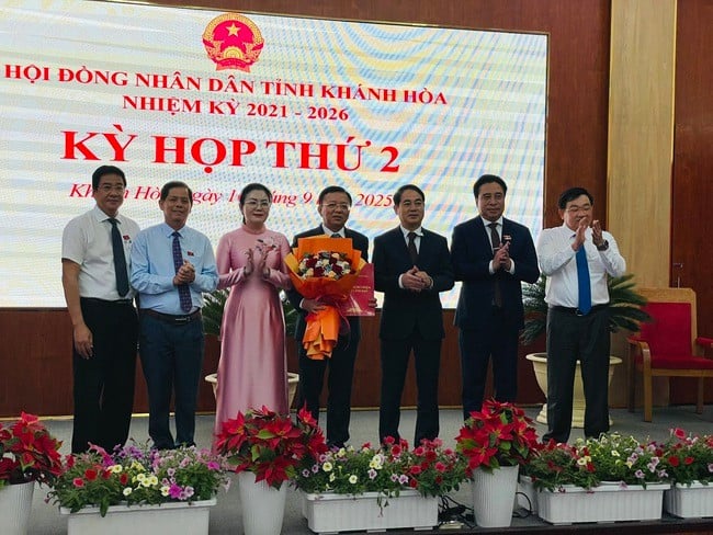 Ông Lê Huyền được bầu vào chức vụ Phó chủ tịch UBND tỉnh Khánh Hòa
