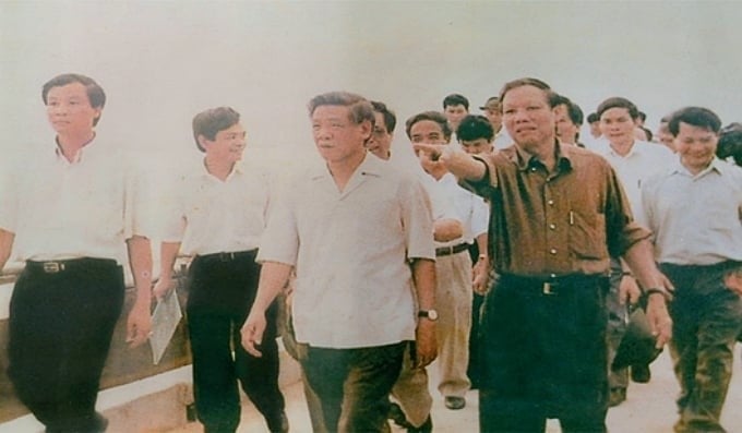 le-huy-ngo-mot-doi-nang-no-voi-nong-dan-163854-638-173032.jpg