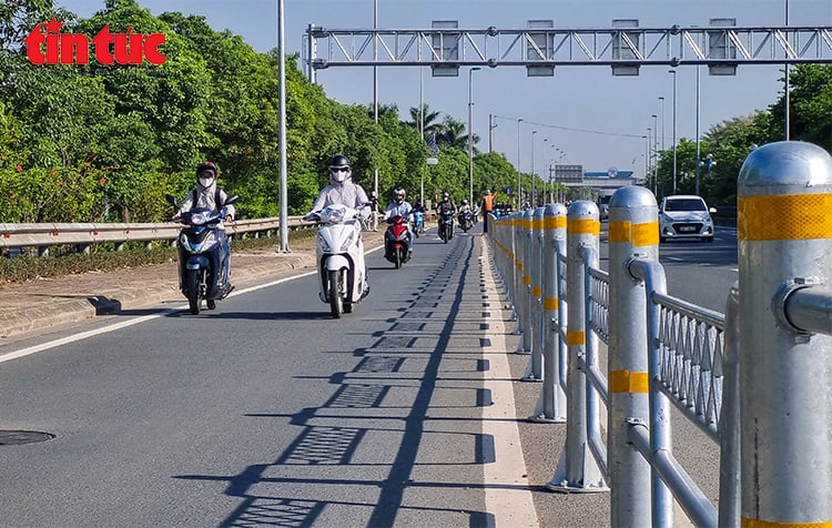 ចំណងជើងរូបថត