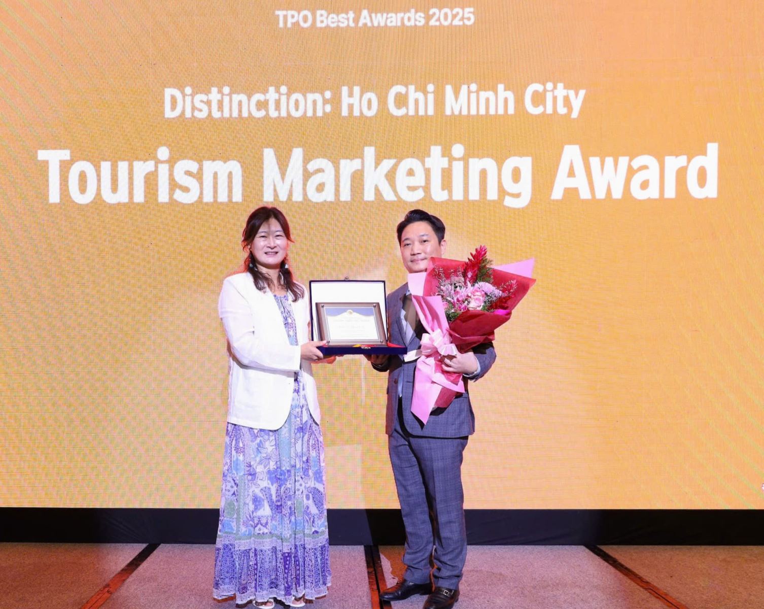 ចំណងជើងរូបថត