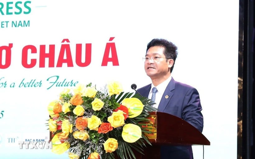 លោក Tran Anh Dung អនុប្រធានគណៈកម្មាធិការប្រជាជនខេត្ត Ninh Binh ថ្លែងមតិក្នុងសន្និសីទ។ (រូបថត៖ Duc Phuong/VNA)