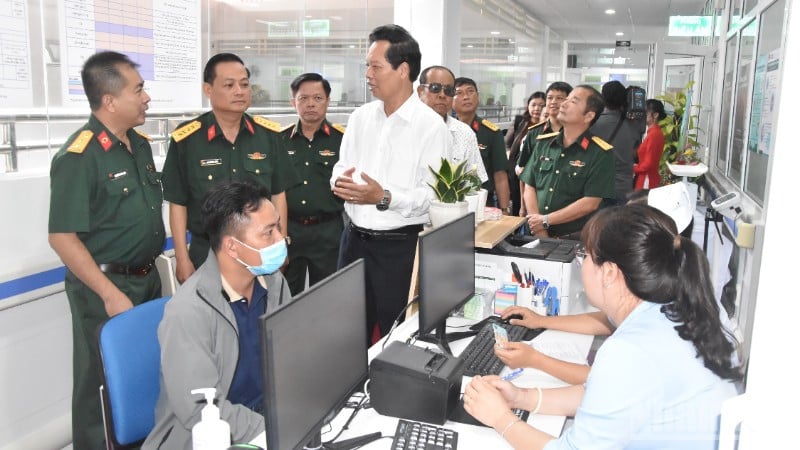 មជ្ឈមណ្ឌលចាក់ថ្នាំបង្ការនៃមន្ទីរពេទ្យយោធភូមិភាគ ១២០.