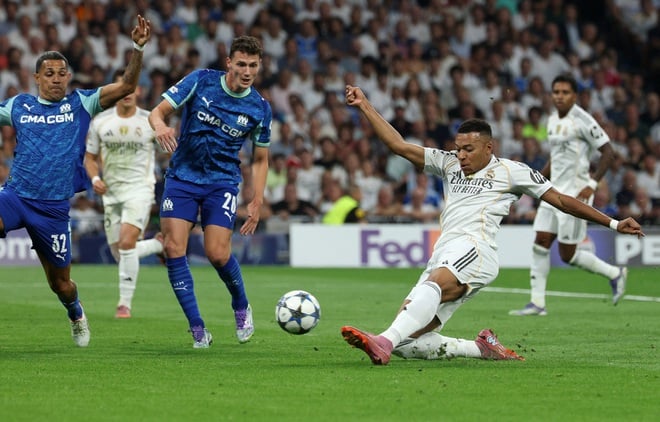 Mbappe giúp Real Madrid chật vật giành 3 điểm, Arsenal thắng nhờ ‘bài dị’ của HLV Arteta- Ảnh 1.