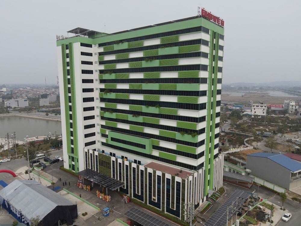 មន្ទីរពេទ្យ TNH (TNH) ចេញភាគហ៊ុនប្រាក់រង្វាន់ សមាមាត្រ 100:15 - រូបថត 1