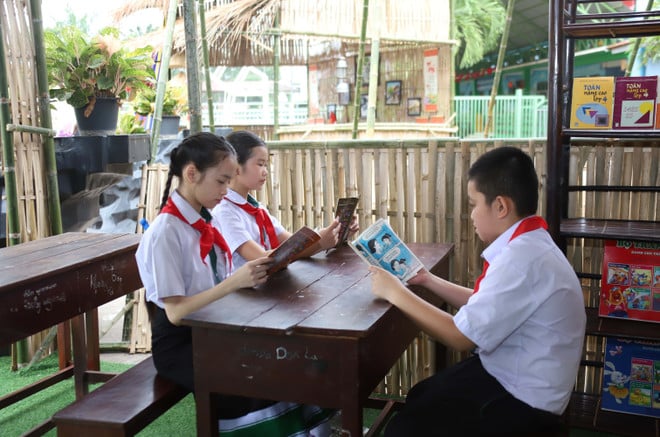 vna-potal-ton-vinh-tieng-viet-tai-lao-nam-2025-8278435.jpg
