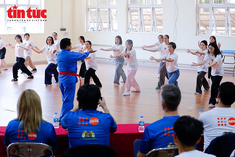 ចំណងជើងរូបថត