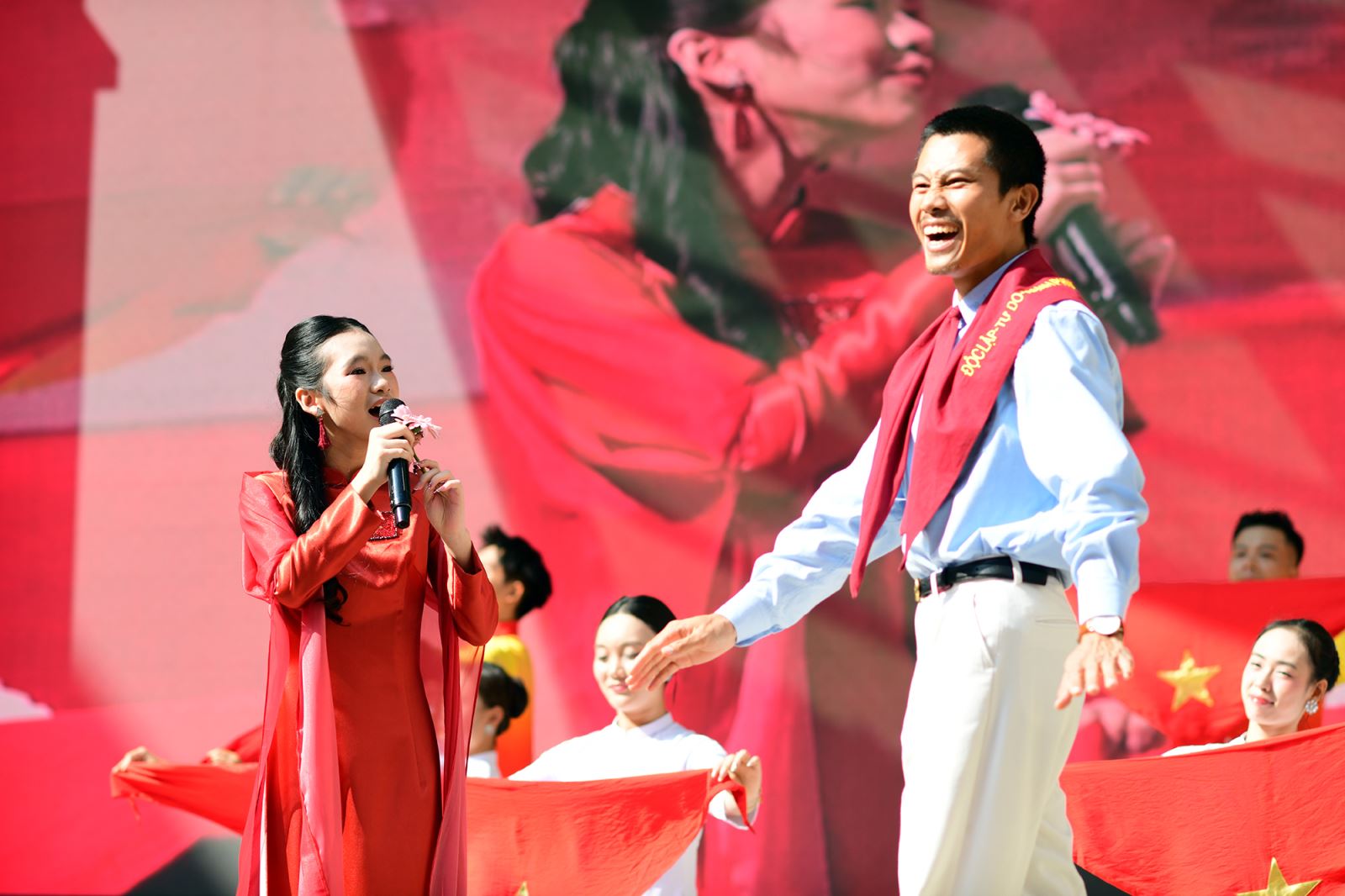 ចំណងជើងរូបថត