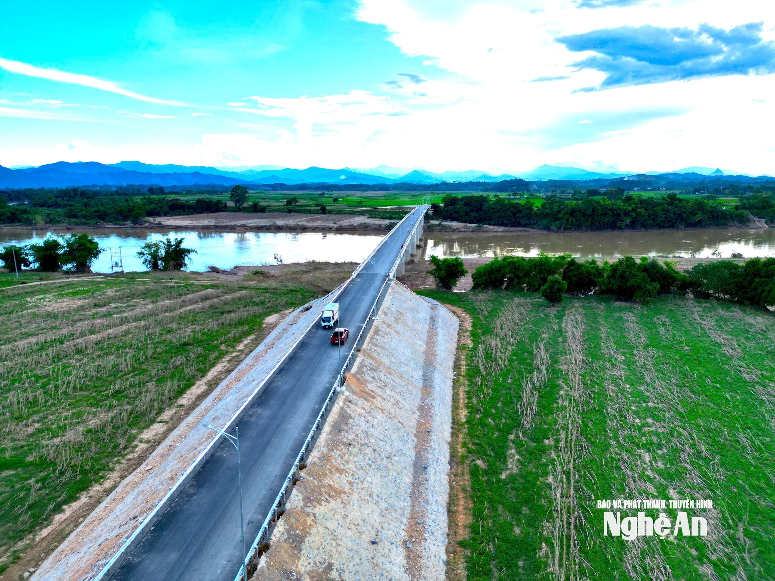 សាលា ១