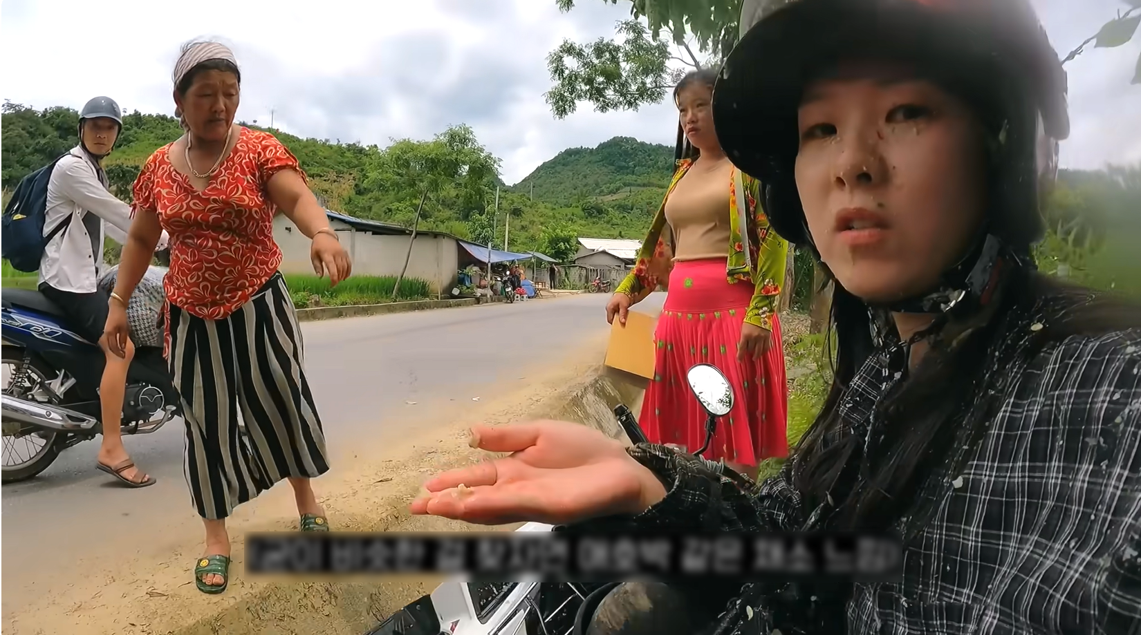 ភ្ញៀវទេសចរកូរ៉េធ្វើដំណើរទៅកាន់ Ha Giang 1.png
