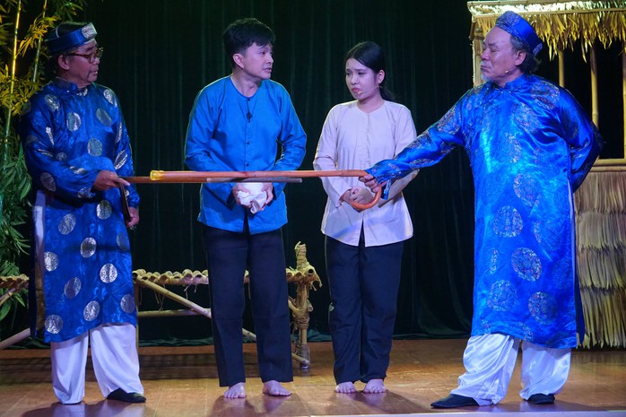 Nghệ sĩ hài Phương Bình trở lại sân khấu với 