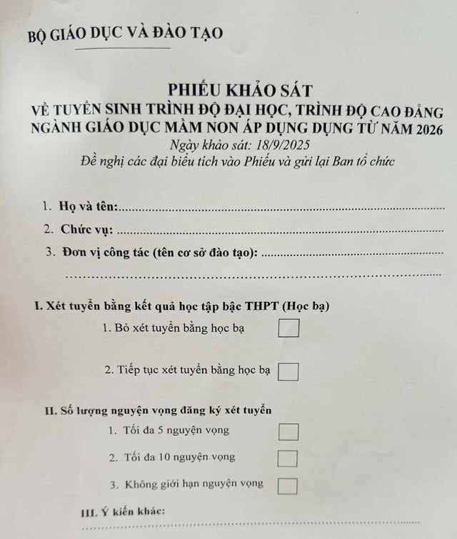 Bộ GD-ĐT lấy ý kiến có nên duy trì xét tuyển đại học bằng học bạ?- Ảnh 2.