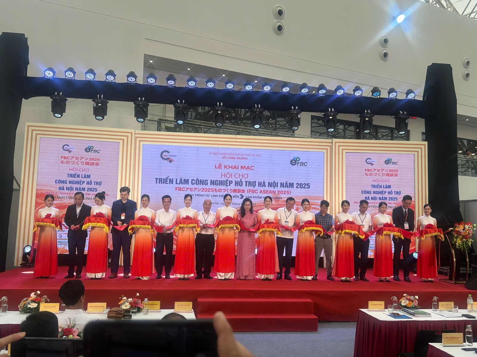 ចំណងជើងរូបថត