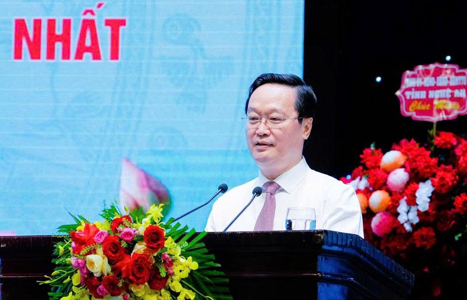 انگریزی: خبر