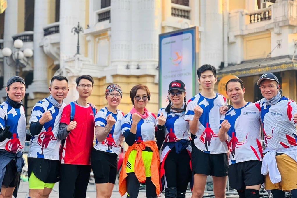 Mẹ đảm ở Hà Nội giảm 10kg nhờ chạy bộ, mỗi lần xỏ giầy như được đi du lịch - 3