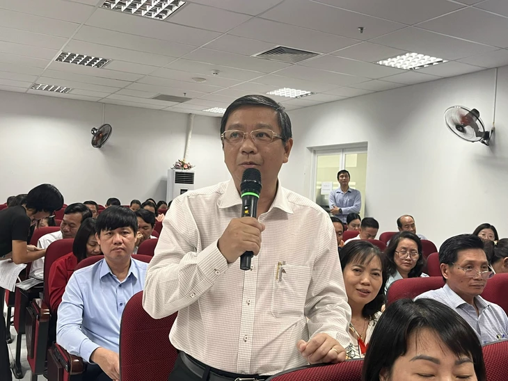 TP.HCM: 100% trường học thay thế điện thoại bằng giờ ra chơi thiết thực từ tháng 1-2026  - Ảnh 1.