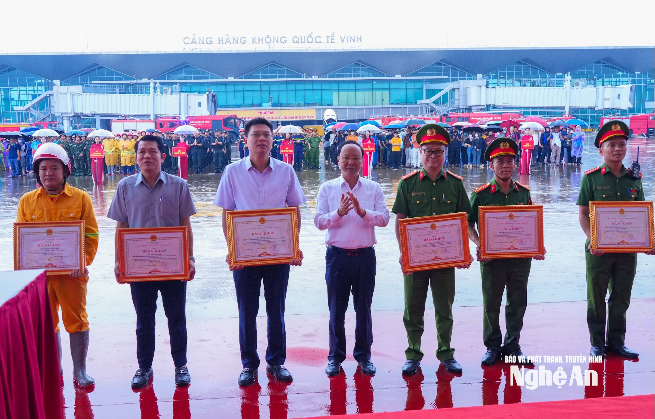 សមយុទ្ធ​ពន្លត់​អគ្គិភ័យ (42​)
