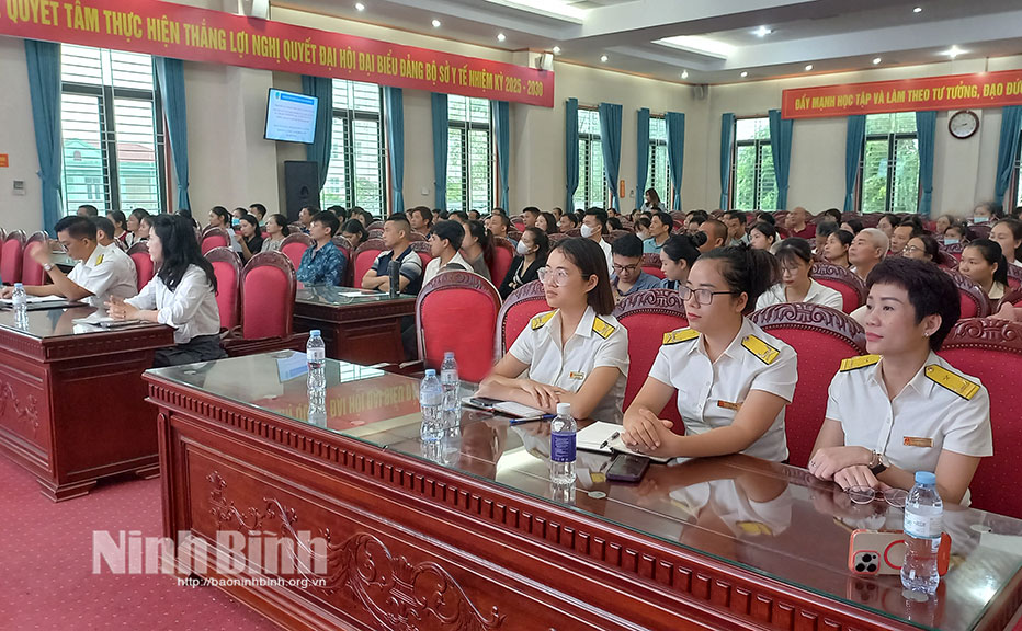 ប្រតិភូចូលរួមវគ្គបណ្តុះបណ្តាល។