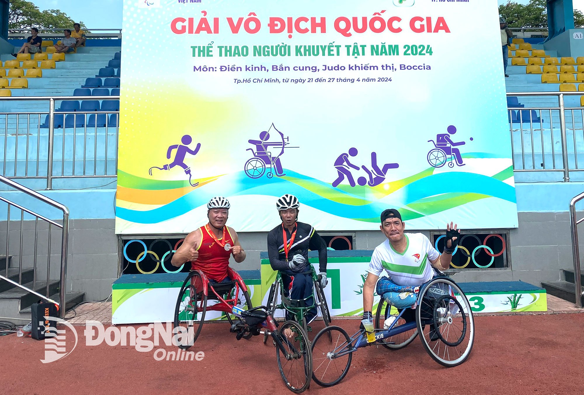 Vận động viên Đồng Nai Nguyễn Văn Bích xuất sắc đạt huy chương vàng 800m nam xe lăn ở hạng thương tật T54 Giải vô địch quốc gia Thể thao người khuyết tật. Ảnh: NVCC 