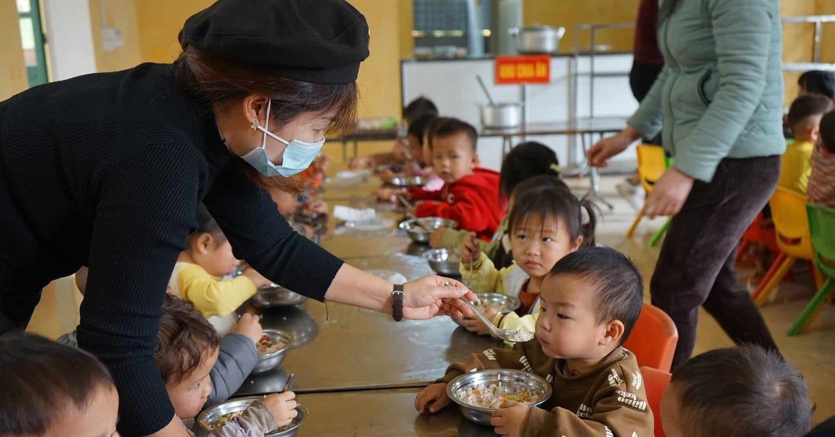 Hà Nội: Trường học phải niêm yết thực đơn, minh bạch tiền ăn bán trú mỗi ngày