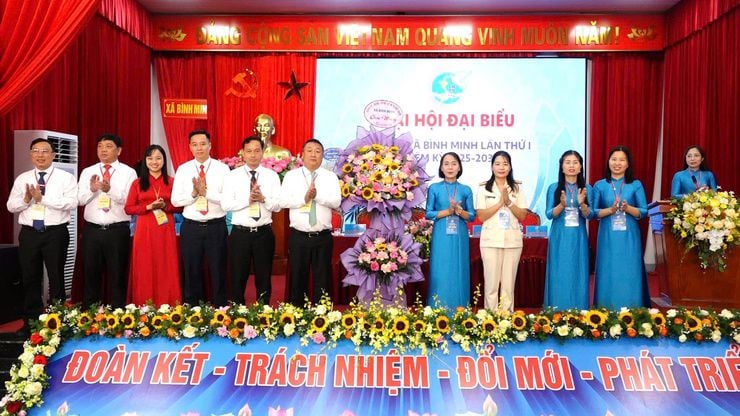 Đồng chí Nguyễn Thị Nguyệt tiếp tục được tín nhiệm giữ chức Chủ tịch Hội LHPN xã Bình Minh- Ảnh 2.