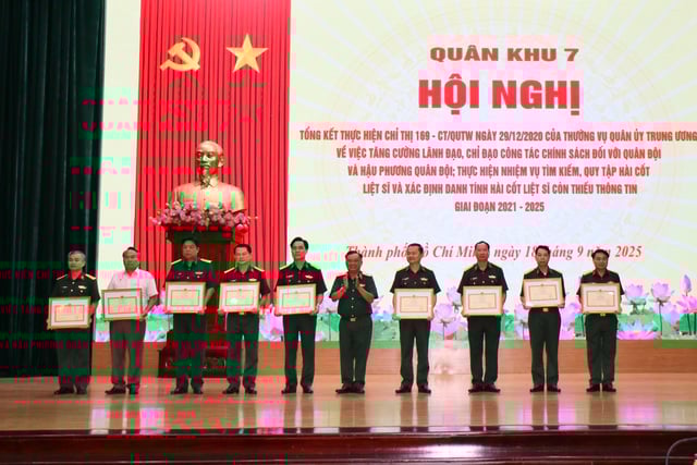 Quân khu 7 quy tập hơn 2.600 hài cốt liệt sĩ giai đoạn 2021 - 2025 - Ảnh 2.