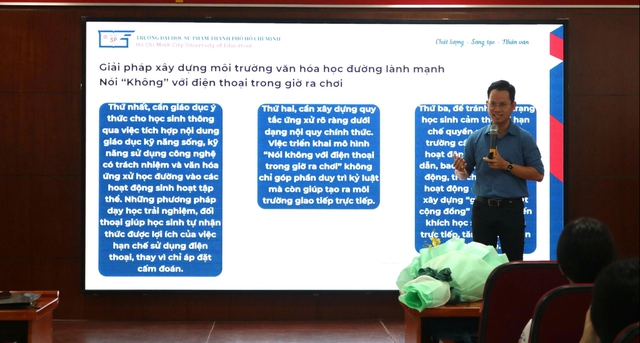 Khi trường học nói “không” với điện thoại di động - Ảnh 2.