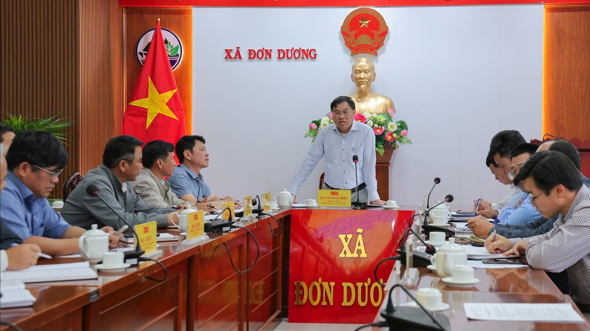 quang-canh-.jpg