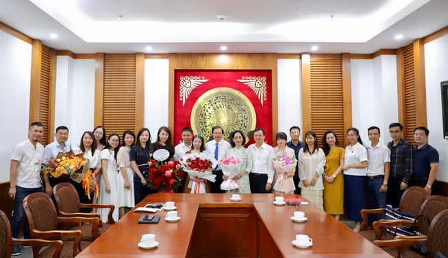 Trao Quyết định nghỉ hưu với với Phó Cục trưởng Cục Điện ảnh Lý Phương Dung - Ảnh 16.