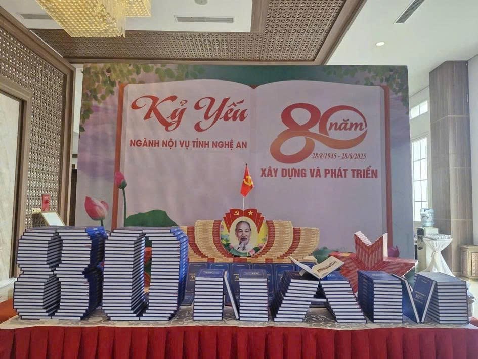 انگریزی: خبر