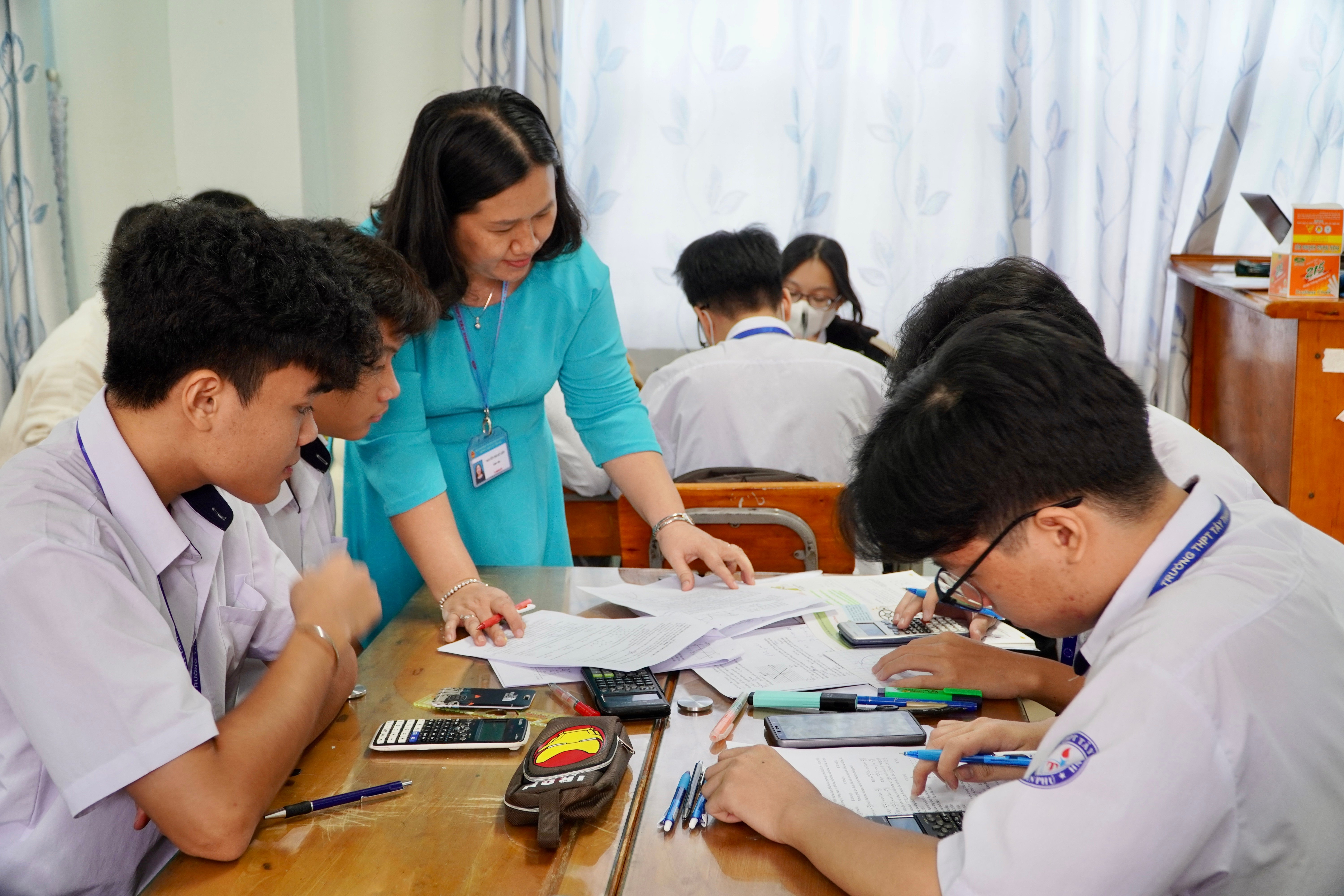 Một bộ SGK thống nhất toàn quốc từ 2026: Nên được xây dựng như thế nào? - 2