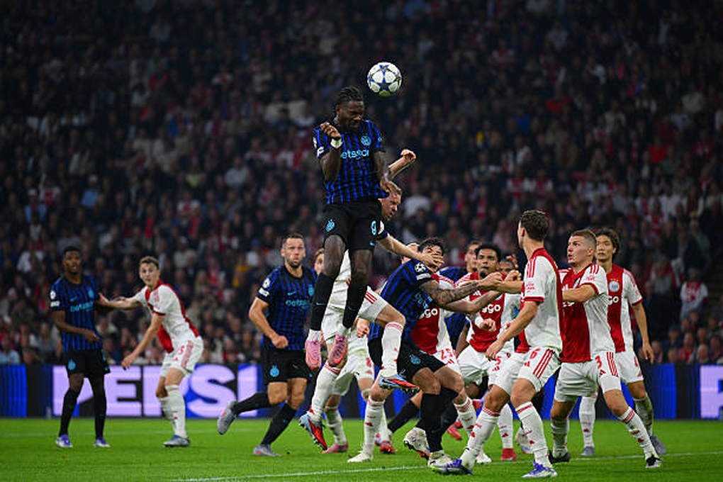 PSG giành chiến thắng đậm, Inter Milan đánh bại Ajax tại Champions League - 2