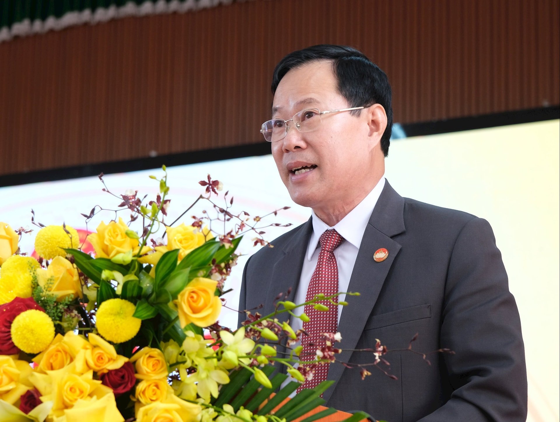  Phạm Triều phát biểu tại Đại hội