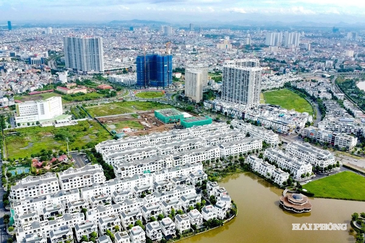 ទីក្រុង-1.jpg
