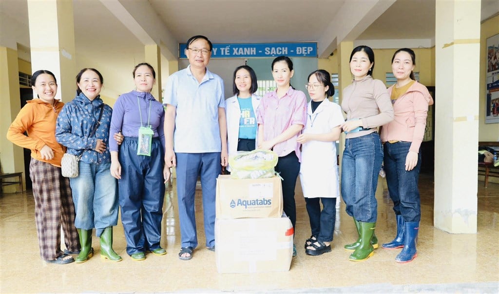 អង់គ្លេស៖ ព័ត៌មាន