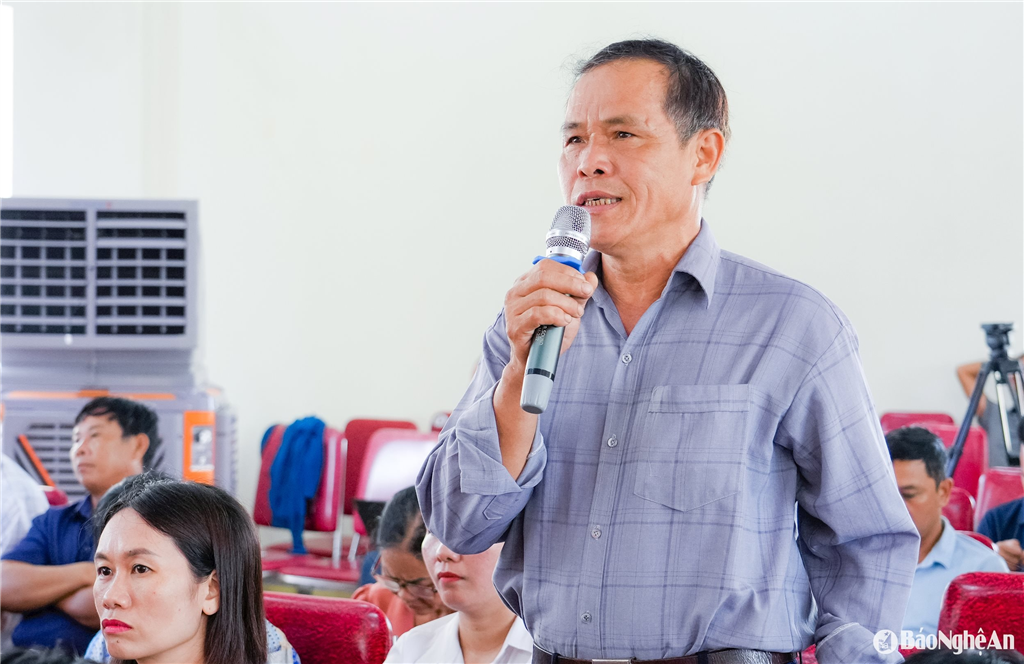 អង់គ្លេស៖ ព័ត៌មាន