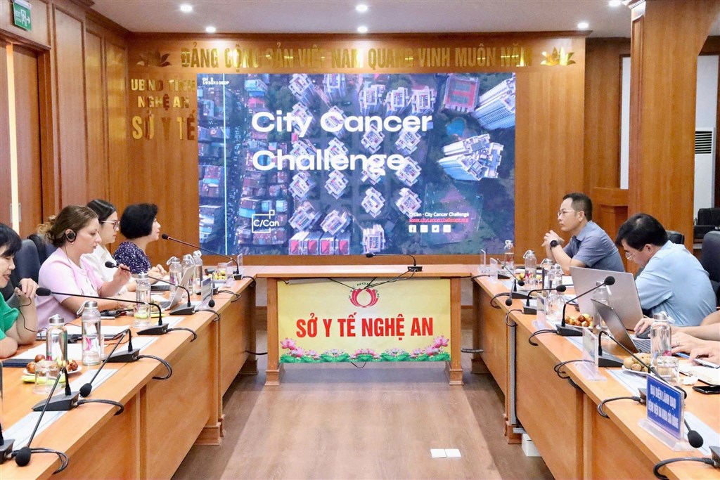 អង់គ្លេស៖ ព័ត៌មាន