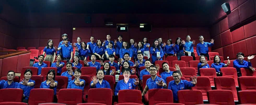 انگریزی: خبر